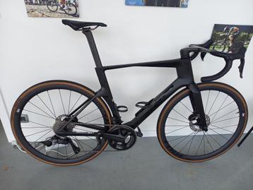 Koersfietsen BMC zwart R01 - 2025 S,M,L beschikbaar voor biedingen