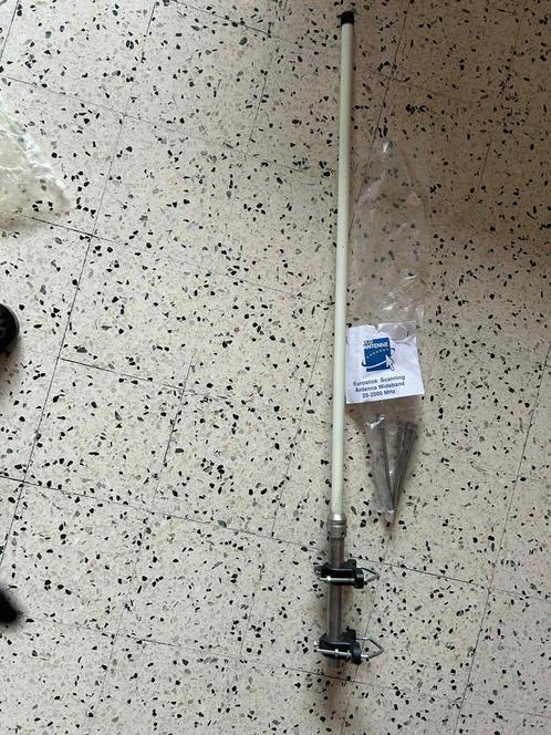 anterne eoute du 25 au 2000 mhz pour 60 euro, Telecommunicatie, Antennes en Masten, Zo goed als nieuw, Antenne, Ophalen