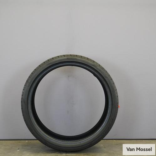 Pirelli zomerbanden 285/30/R22 4919, Autos : Pièces & Accessoires, Pneus & Jantes, Pneu(s), Pneus été, Autres dimensions, 285 mm