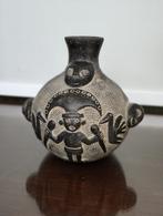 vaas Peru Chimu stijl, Antiek en Kunst, Ophalen of Verzenden