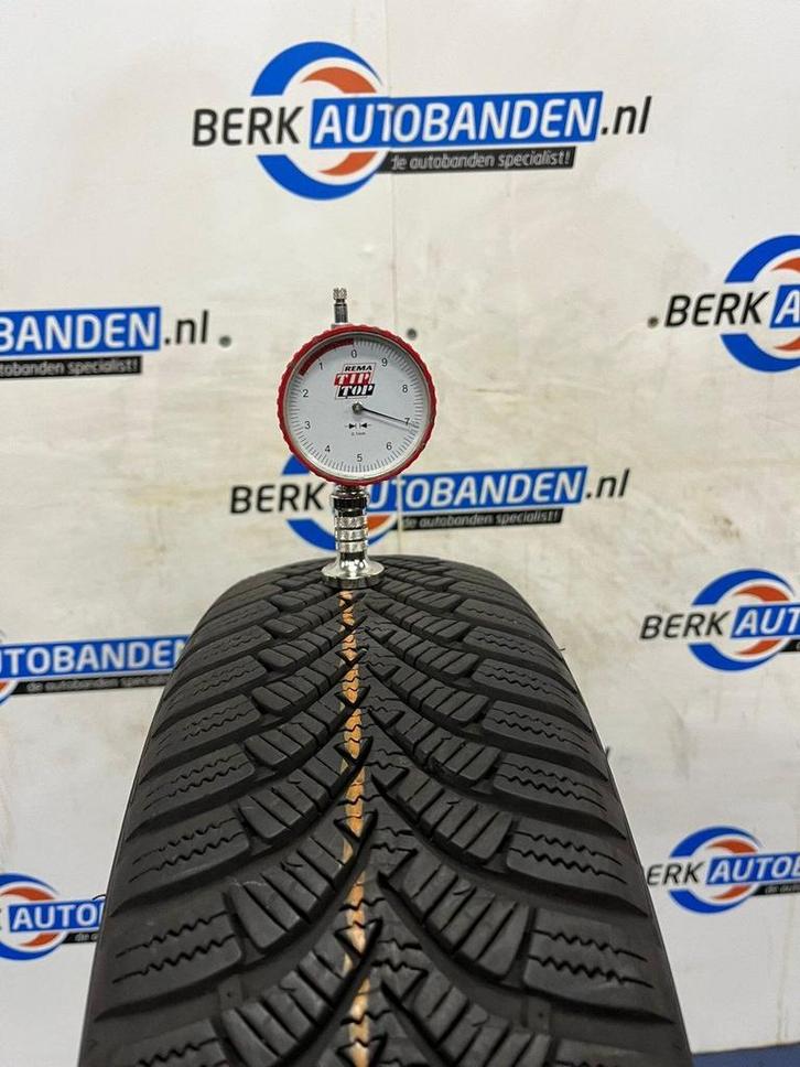 2x Hankook Winter Icept RS2 155/60 R15 74T 155/60/15 1556015, Auto-onderdelen, Banden en Velgen, Band(en), Winterbanden, 15 inch