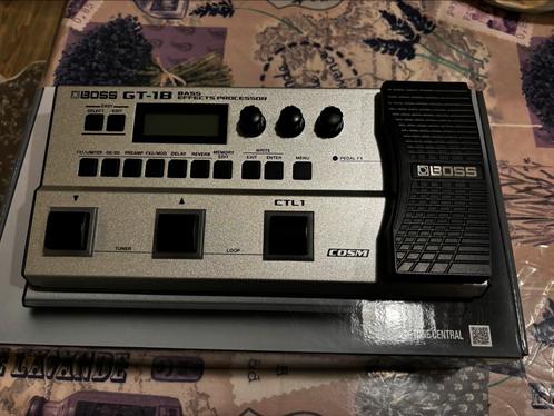 Boss GT-1B bass processor incl adaptor, Muziek en Instrumenten, Effecten, Nieuw, Ophalen of Verzenden