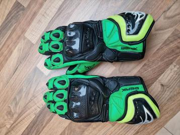 Berik handschoenen M beschikbaar voor biedingen