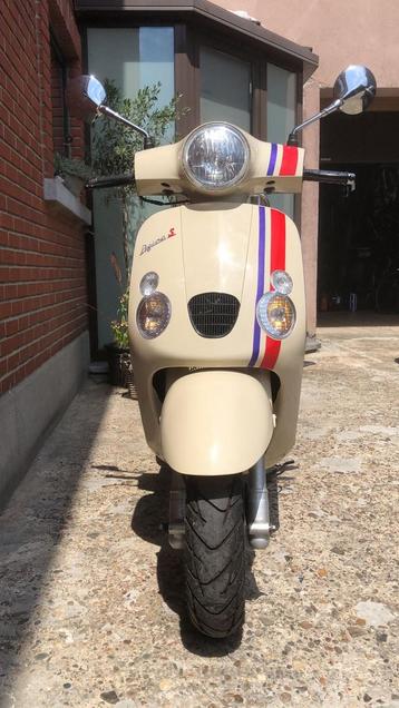 NECO Agira 50cc Retro Scooter – Zo Goed Als Nieuw!  beschikbaar voor biedingen