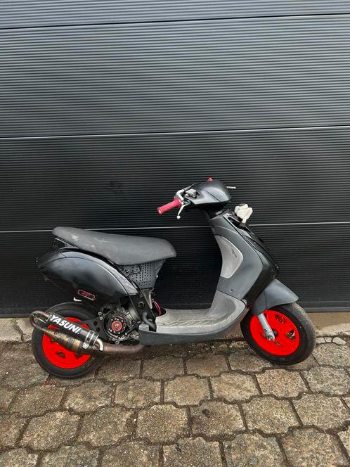 Zip 23pk 70cc circuit, Fietsen en Brommers, Scooters | Piaggio, Zo goed als nieuw, Zip, Elektrisch, Ophalen