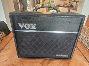 Ampli guitare Vox Vt20+, Musique & Instruments, Enlèvement ou Envoi, Comme neuf, Guitare, Moins de 50 watts