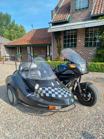 Oldtimer Bmw met zijspan, Motos