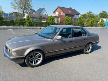 BMW E32 730i ne roule pas vers l'avant, Autos, Achat, 6 cylindres, Automatique, Particulier