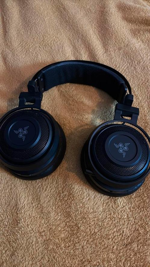 Razer Nari, Computers en Software, Headsets, Gebruikt, Bedraad, Ophalen of Verzenden