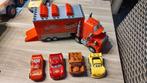 Cars Truck Mack avec 4 voitures supplémentaires, Enfants & Bébés, Comme neuf, Enlèvement ou Envoi