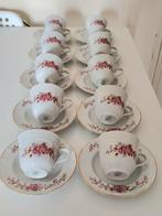 10 tasses en porcelaine et sous-tasses, Enlèvement ou Envoi, Utilisé, Porcelaine, Tasse et/ou soucoupe