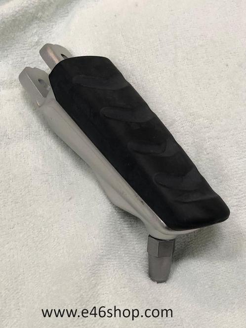 VOETSTEUN RECHTS VOOR BMW K MODELLEN OE 46717700914, Motoren, Onderdelen | Merk-onafhankelijk, Nieuw, Ophalen of Verzenden