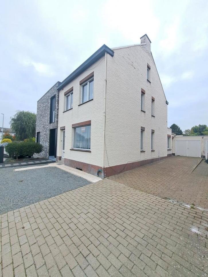 Halfopen bebouwing te Herzele.., Immo, Huizen en Appartementen te koop