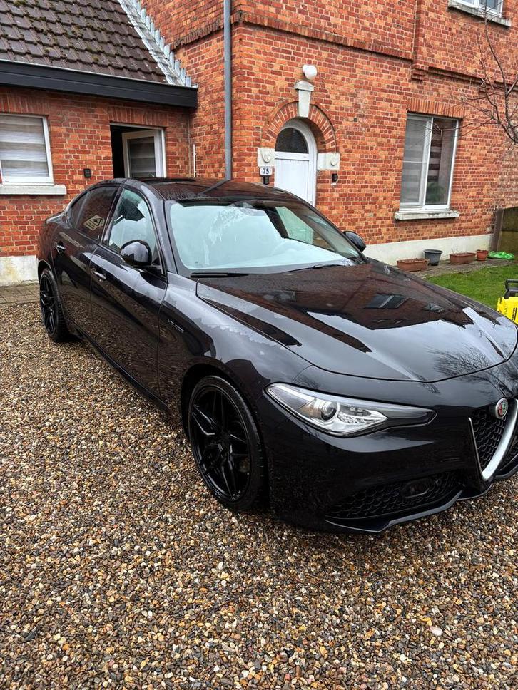 Alfa romeo giulia veloce, Autos, Alfa Romeo, Particulier, Giulia, 4x4, ABS, Airbags, Air conditionné, Bluetooth, Feux de virage