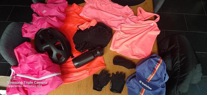Fietskledij meisje/vrouw 1m60 40kg XS, Fietsen en Brommers, Fietsaccessoires | Fietskleding, Zo goed als nieuw, Dames, Kinderen