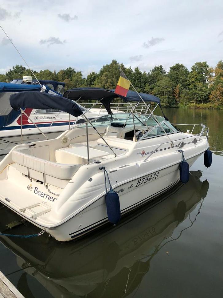 Sea Ray 250 Sundancer, Watersport en Boten, Motorboten en Motorjachten, Gebruikt, Polyester, 6 tot 9 meter, Benzine, Binnenboordmotor