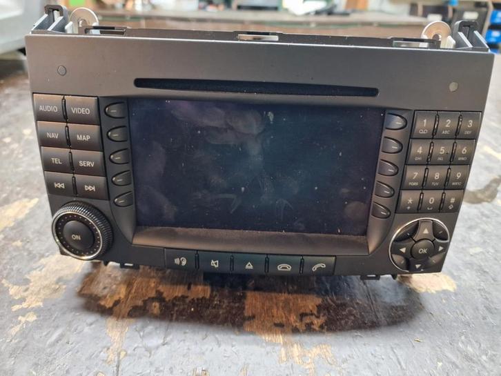 Head unit / radio navigatie Mercedes A Klasse W169, Auto diversen, Autoradio's, Ophalen
