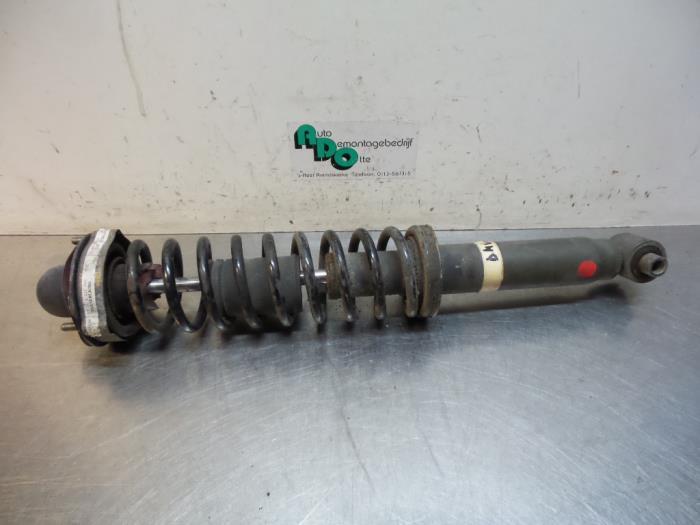 Schokdemperpoot links-achter van een BMW 6-Serie (6-Serie 82, Auto-onderdelen, Ophanging en Onderstel, BMW, Gebruikt, 3 maanden garantie