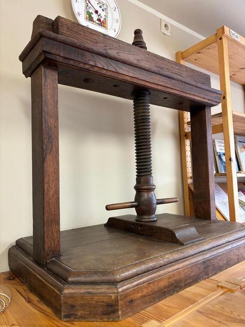 Antieke linnenpers, Antiek en Kunst, Antiek | Gereedschap en Instrumenten, Ophalen