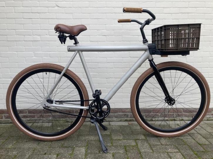 Vanmoof custom stadsfiets (pers>1,8m), Fietsen en Brommers, Fietsen | Heren | Herenfietsen, Zo goed als nieuw, Overige merken