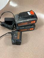 2 lithium 18V accu’s + lader van Black + Decker, Ophalen, Zo goed als nieuw, Boormachine