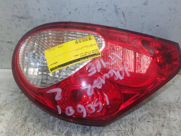 Feu arrière droit d'un Jaguar X-Type, Autos : Pièces & Accessoires, Éclairage, Jaguar, Utilisé, 3 mois de garantie, Enlèvement ou Envoi