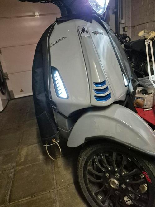 Vespa sprint nardo Grey 2020 A klasse, Fietsen en Brommers, Scooters | Vespa, Zo goed als nieuw, Klasse A (25 km/u), Benzine, Ophalen of Verzenden
