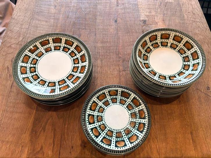 Boch Bernadette Vintage borden, Antiquités & Art, Antiquités | Services (vaisselle) complet, Enlèvement