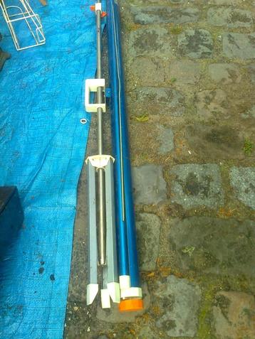 projectiescherm beschikbaar voor biedingen