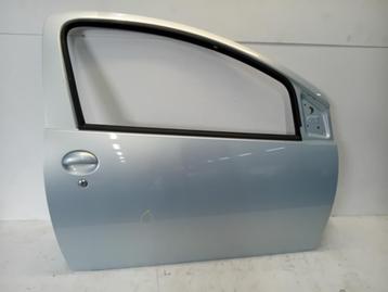 PORTIER RECHTS VOOR Toyota Aygo (B10) (01-2005/05-2014) beschikbaar voor biedingen