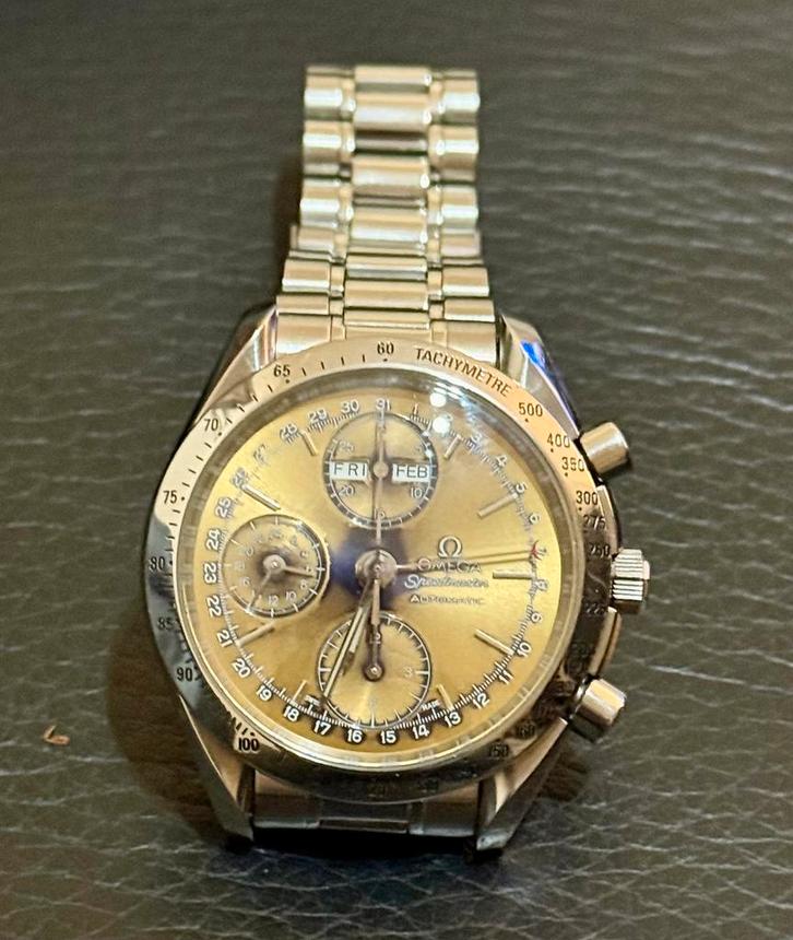 Oméga speedmaster master triple date, Bijoux, Sacs & Beauté, Montres | Hommes, Omega, Enlèvement ou Envoi