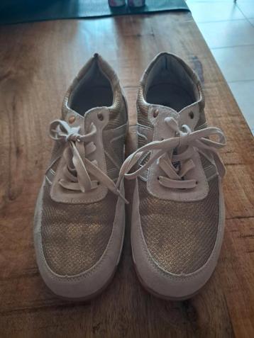 Damart sneakers maat 40 beschikbaar voor biedingen