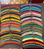 Plus de 50 cintres faits mains en laine., Comme neuf, Matériaux autres, Enfants et Adultes