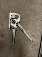 Spanner voor polyesterband met klemmen, Ophalen