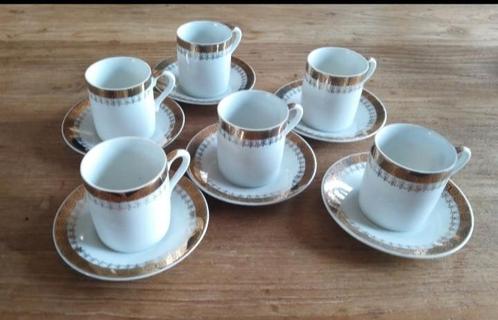 Retro vintage tasjes met onderschoteltjes VeDeKa/, Antiek en Kunst, Antiek | Servies compleet, Ophalen