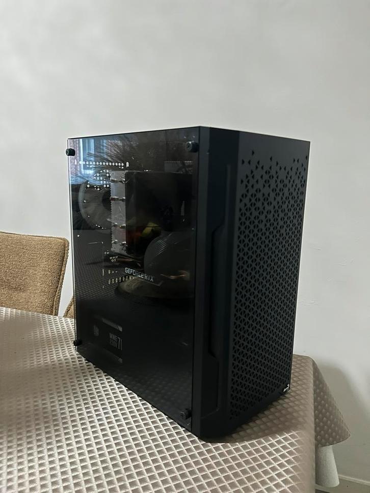 Gaming PC - Intel i9 9900KF / RTX 2060 / 32GB / 2TB NVMe, Computers en Software, Desktop Pc's, Zo goed als nieuw, 3 tot 4 Ghz