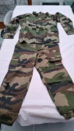 Tenue camouflage complète (veste + pantalon) taille M 30€, Kleding | Heren, Ophalen, Maat 48/50 (M)