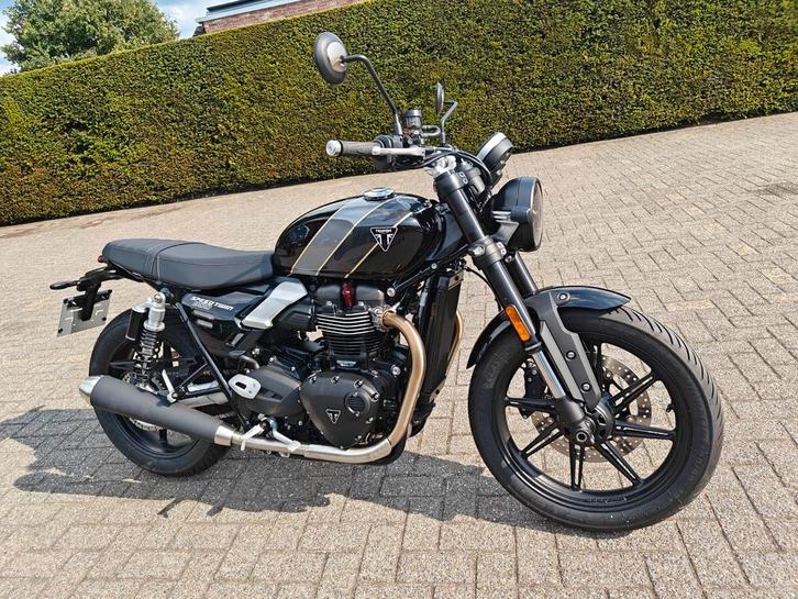 Triumph Speed Twin 900 2025 0km, Motoren, Motoren | Triumph, Bedrijf, Naked bike, meer dan 35 kW, 2 cilinders, Minimaal motorrijbewijs A2