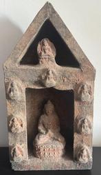 Oud gesneden houten huisaltaar met Boeddha - Nepal, Antiek en Kunst, Kunst | Niet-Westerse kunst, Ophalen of Verzenden