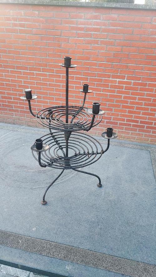 zwarte ijzeren kandelaar, Huis en Inrichting, Woonaccessoires | Kandelaars en Kaarsen, Gebruikt, Kandelaar, Zwart, Ophalen of Verzenden
