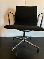 Eames EA108 Vitra stoel, Huis en Inrichting, Ophalen