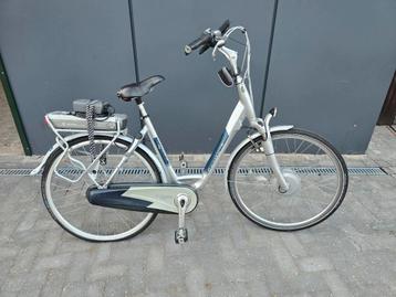Batavus elektrische fiets werking onbekend Achterband kapot beschikbaar voor biedingen