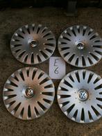 E6/ 4 enjoliveurs origine VW 16 pouces en très bon état, Enlèvement ou Envoi, Comme neuf