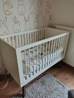 Chambre de bébé Kidsmill - années 60 (blanc/noyer), Enlèvement, Utilisé, Garçon ou Fille