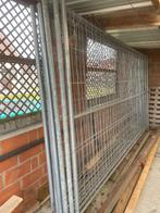 16 werfhekkens + voetstukken + klemmen., Tuin en Terras, Tuinhekken en Hekwerk, Ophalen, Gebruikt, IJzer, Enkelstaafmat hekwerk