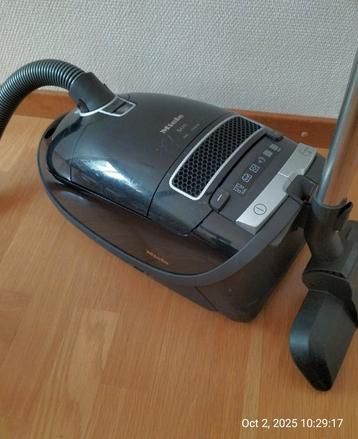 MİELE S8310 300......2200 WAAT  beschikbaar voor biedingen