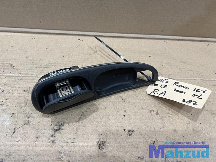 ALFA ROMEO 156 Rechts achter deur asbak deurgreep 1997-2005, Auto-onderdelen, Interieur en Bekleding, Alfa Romeo, Gebruikt, Ophalen of Verzenden