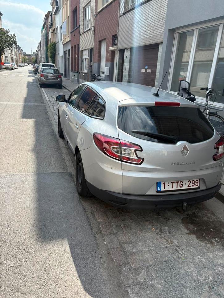 Renault Megane 1.5 Dci diesel Euro 5, Auto's, Renault, Particulier, Mégane, Euro 5, Break, 5 deurs, Handgeschakeld, Zilver of Grijs