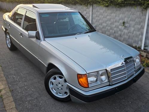 Mercedes 260E Leder/schuif-kantel Dak/02/1990, Auto's, Oldtimers, Particulier, ABS, Bluetooth, Radio, Mercedes-Benz, Benzine, Berline