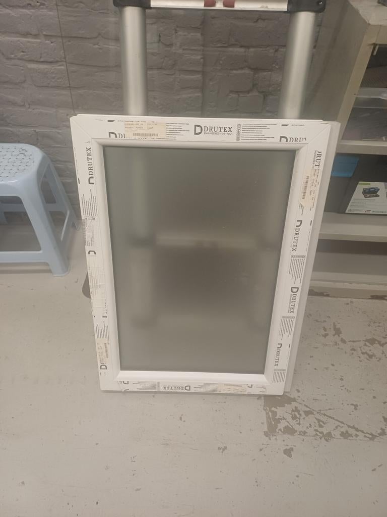 A vendre 2 fixe, Bricolage & Construction, Châssis & Portes coulissantes, Enlèvement